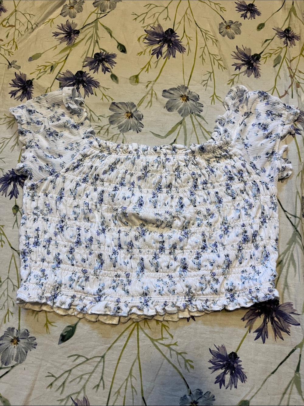 Y2K Bluenotes Blue Floral Smocked Crop Top Size L - Picture 3 of 7